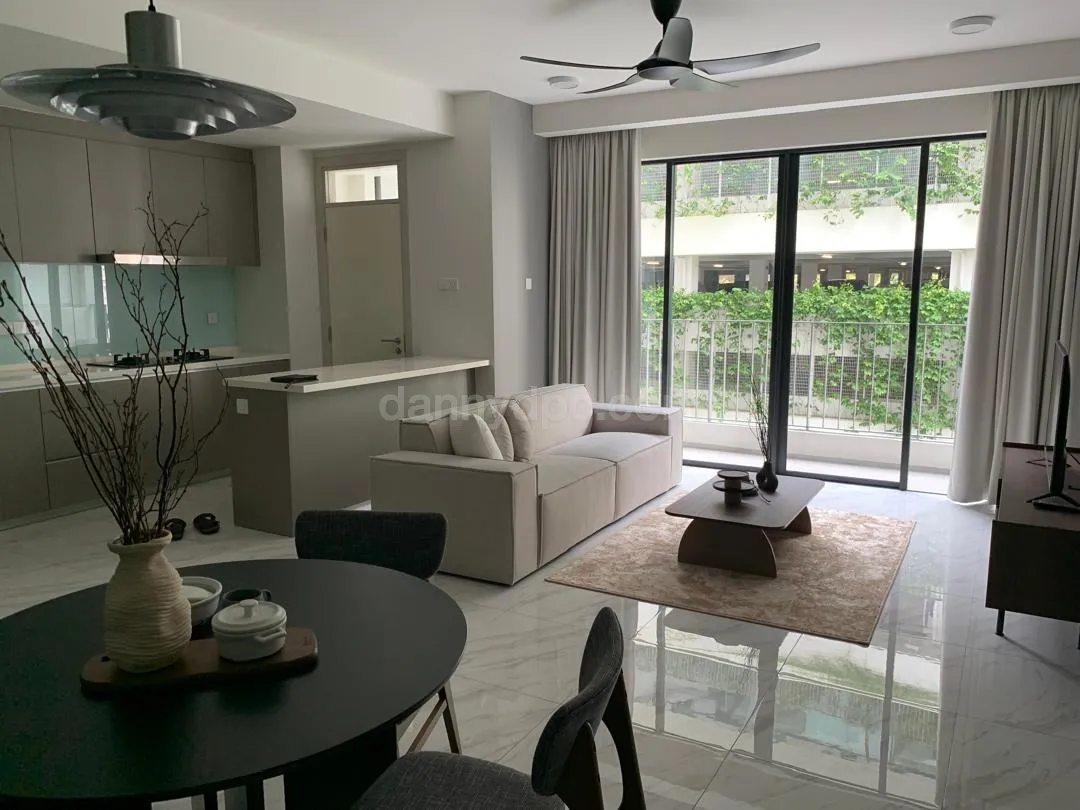 South Brooks 3 Bedroom Condominium For Rent — 照片 1