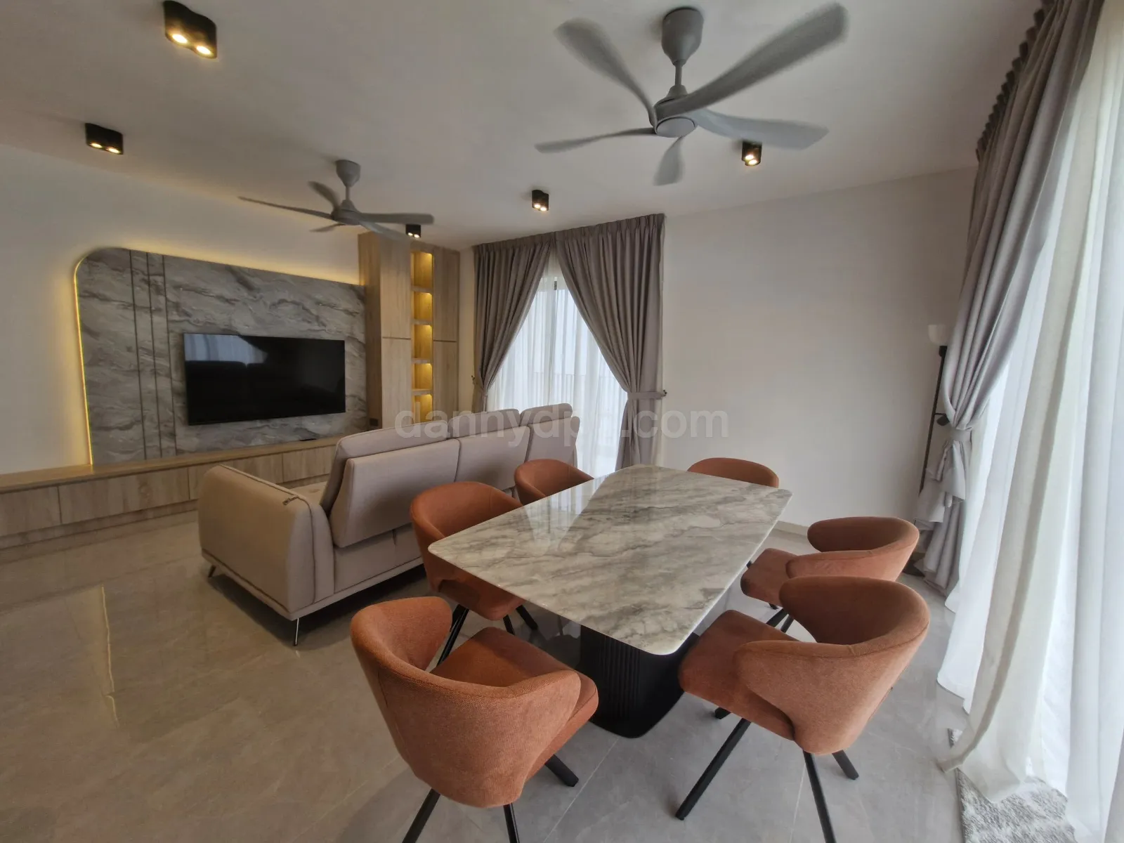 Park Place 3+1 Bedroom Condominium For Rent — photo 1