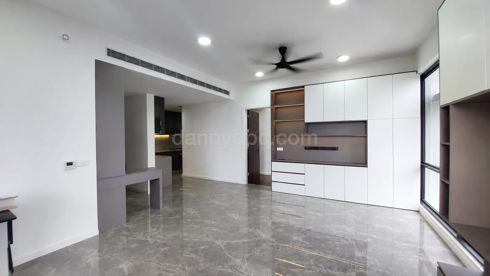 Park Regent 1+1 Bedroom Condominium For Rent — photo 1