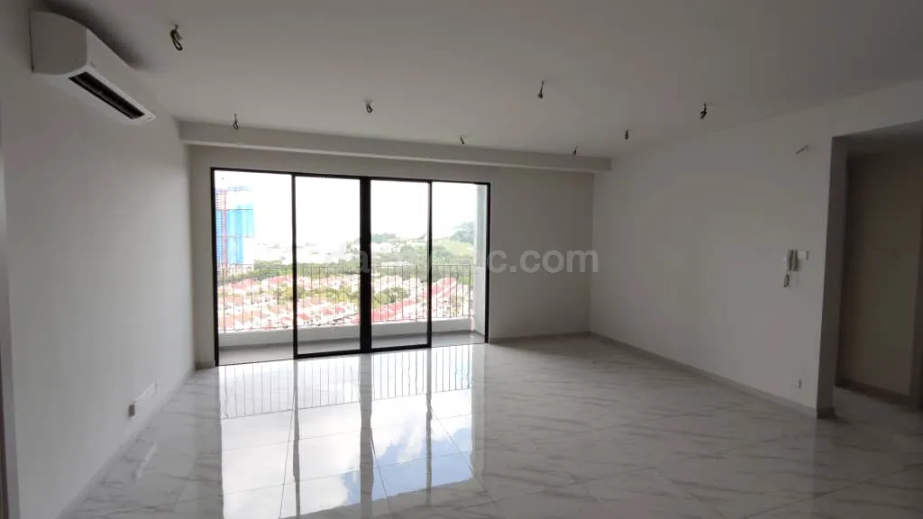 South Brooks 2+1 Bedroom Condominium For Sale — photo 1